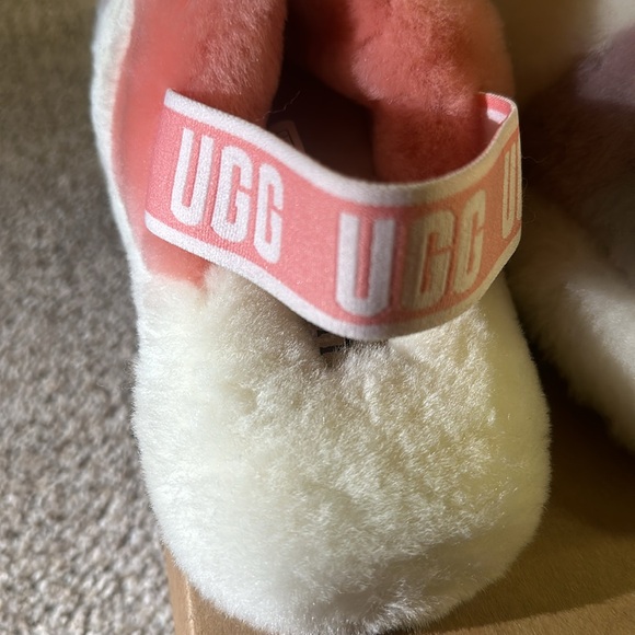 UGG slides - Picture 3 of 6